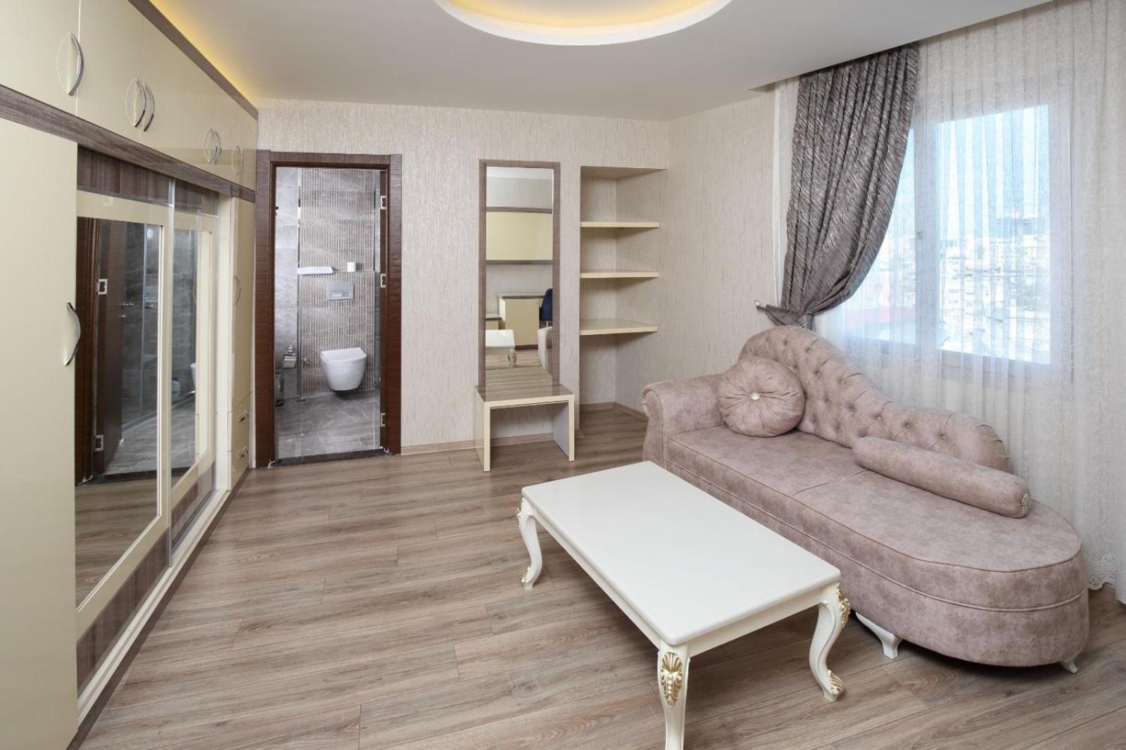 Adana Taskoeprue Hotel エクステリア 写真