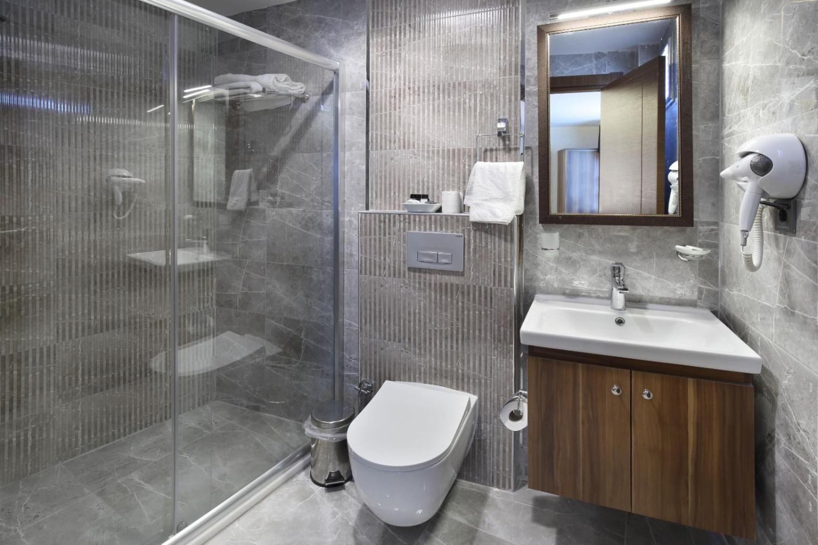 Adana Taskoeprue Hotel エクステリア 写真