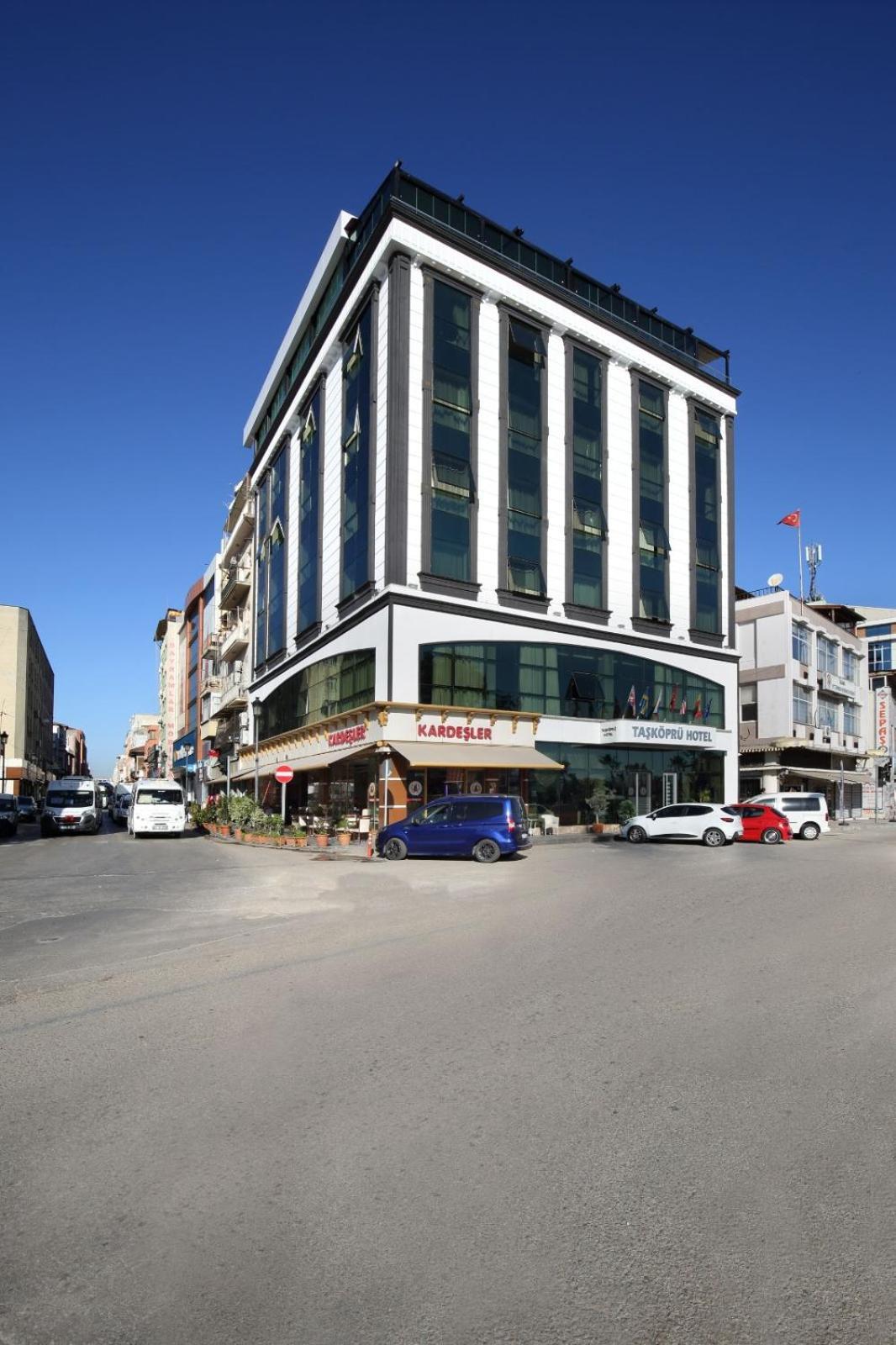 Adana Taskoeprue Hotel エクステリア 写真