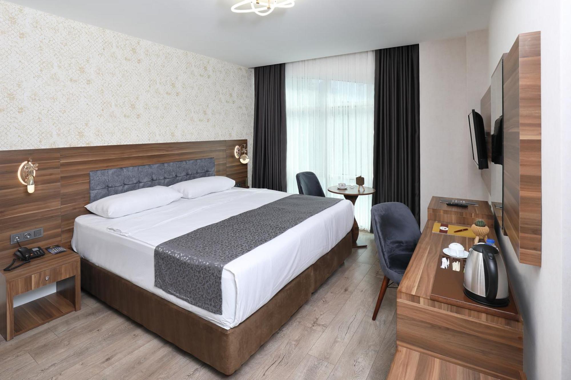 Adana Taskoeprue Hotel エクステリア 写真