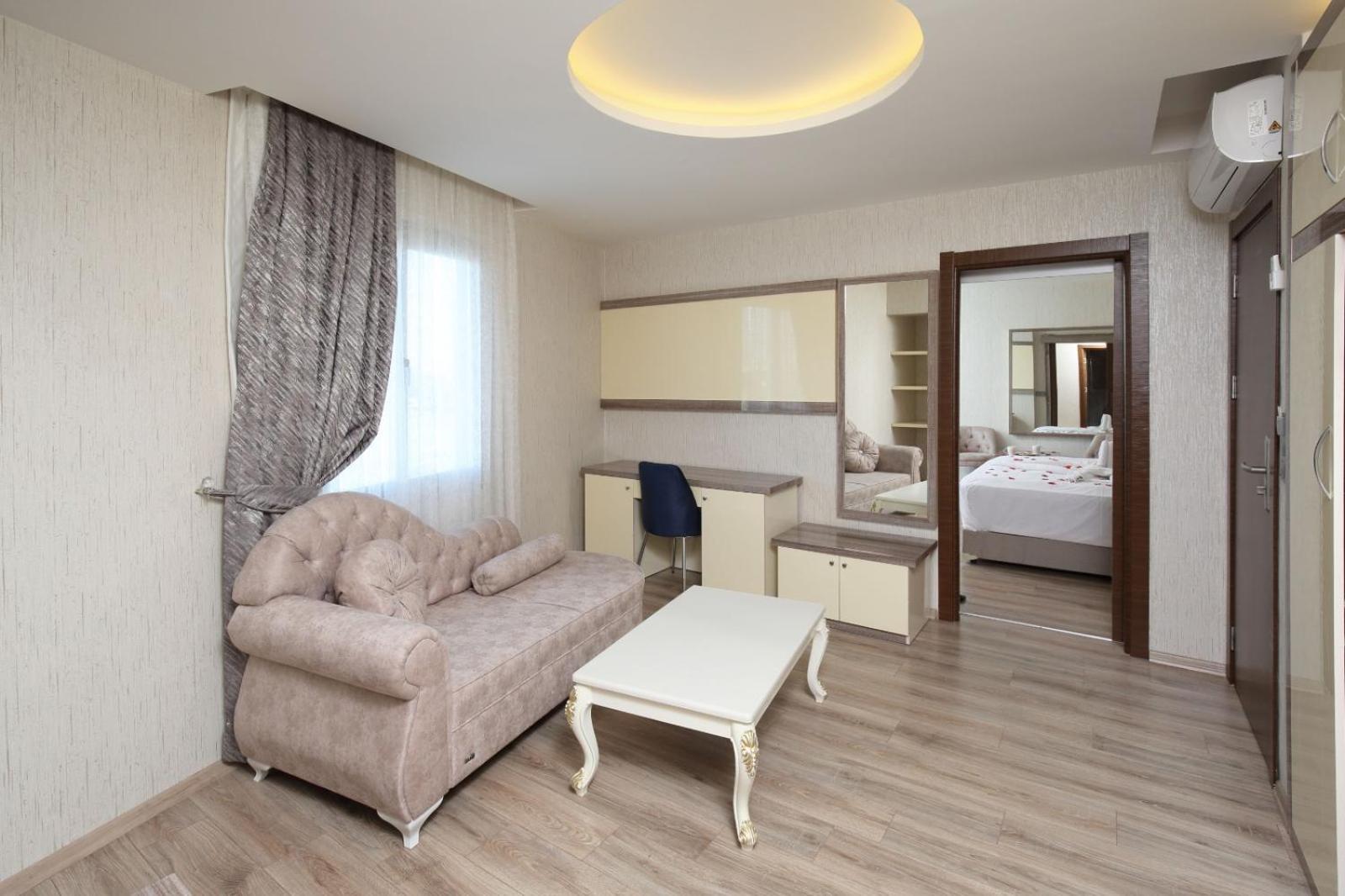 Adana Taskoeprue Hotel エクステリア 写真